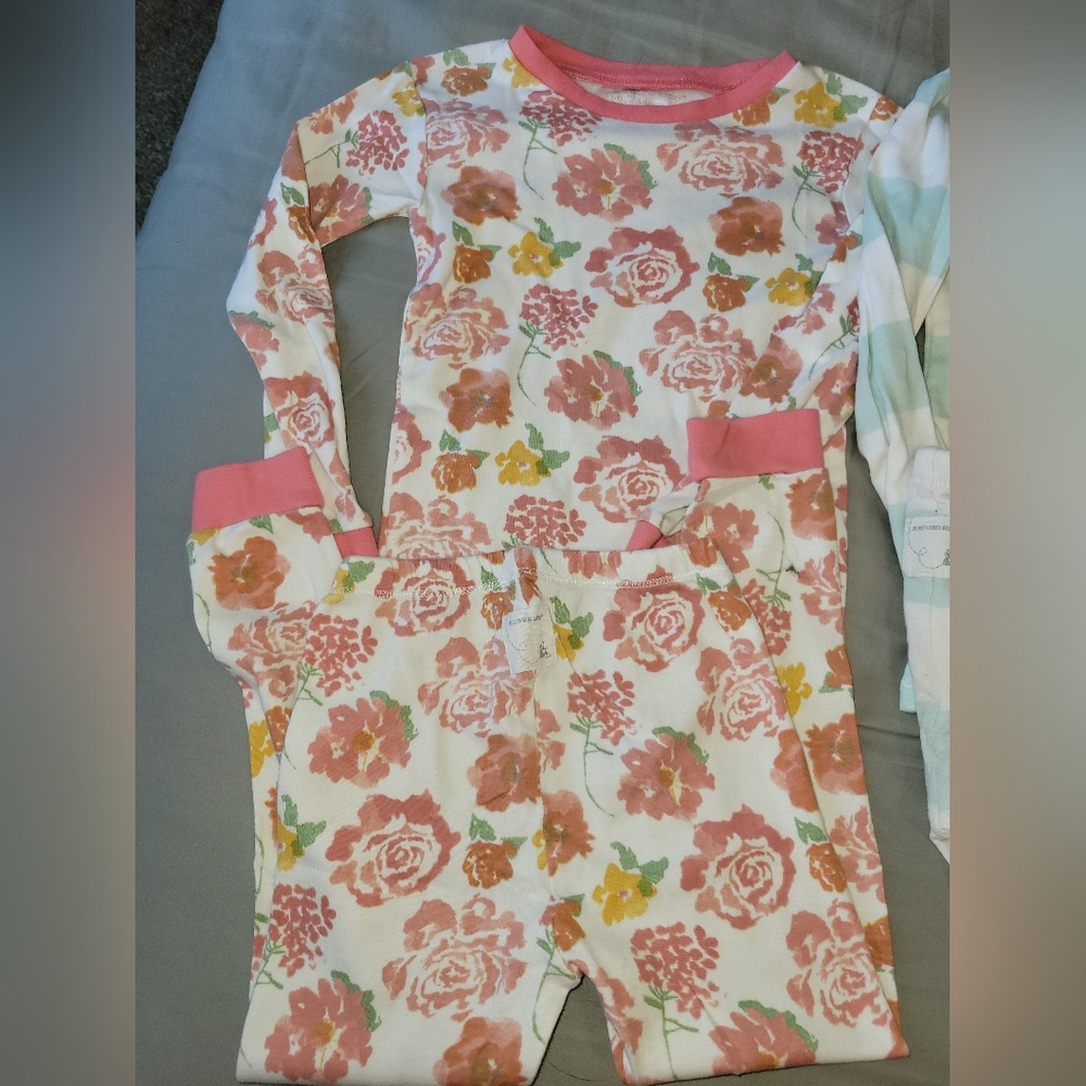 Burts bees pajamas lot